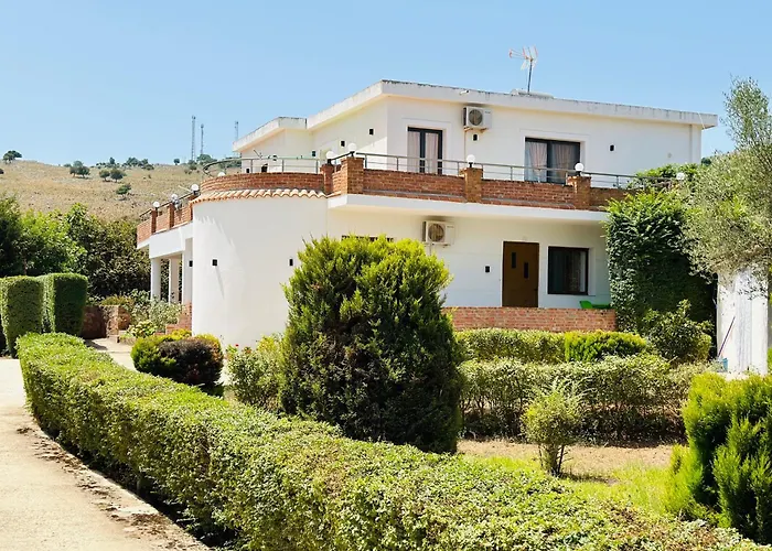 Vila Demiraj Ksamil Sarande
