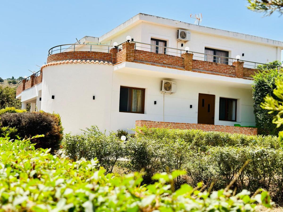Demiraj Sarande Leilighet Ksamil